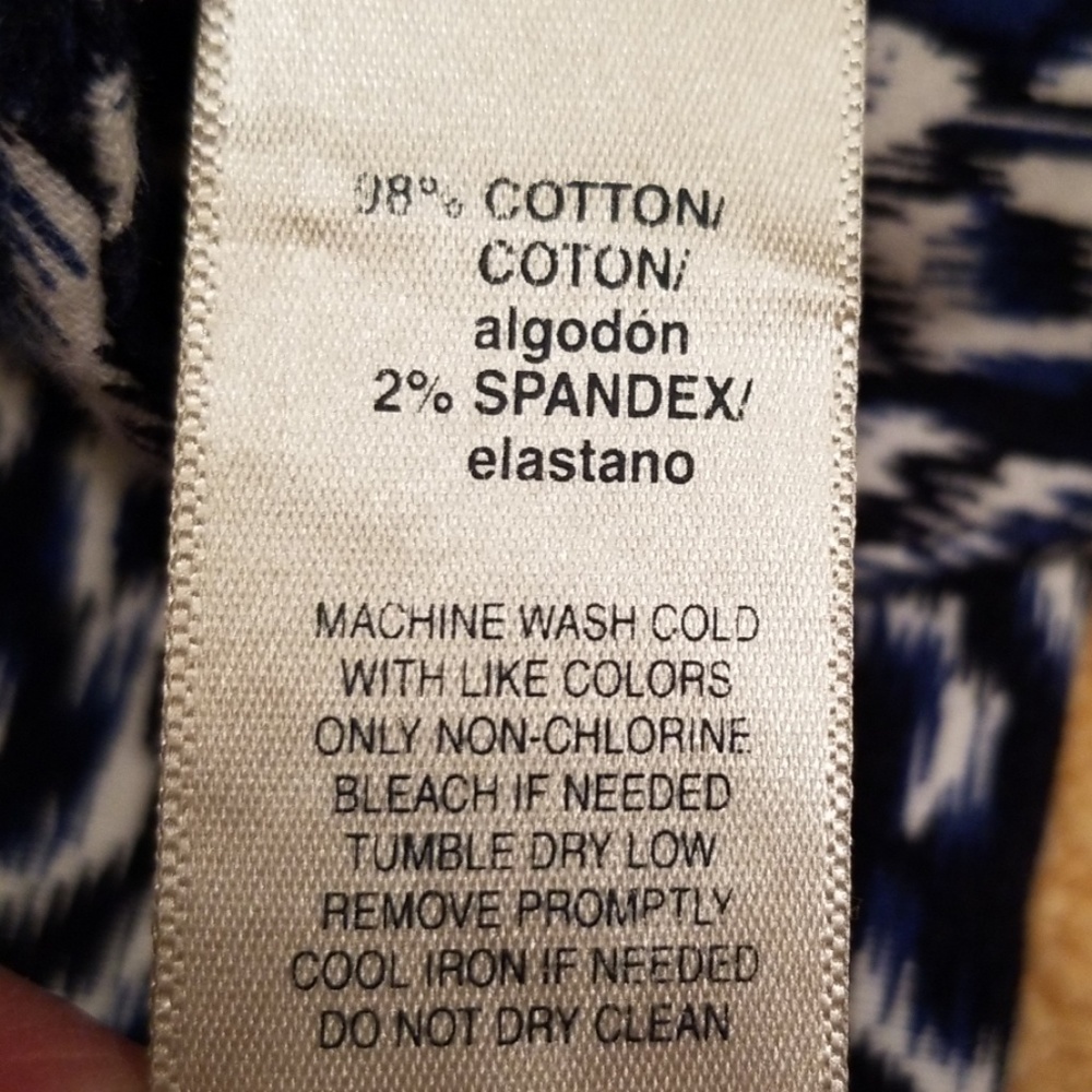 Rafaella Curvy Black, Blue and White Capris in 6 - Picture 5 of 7
